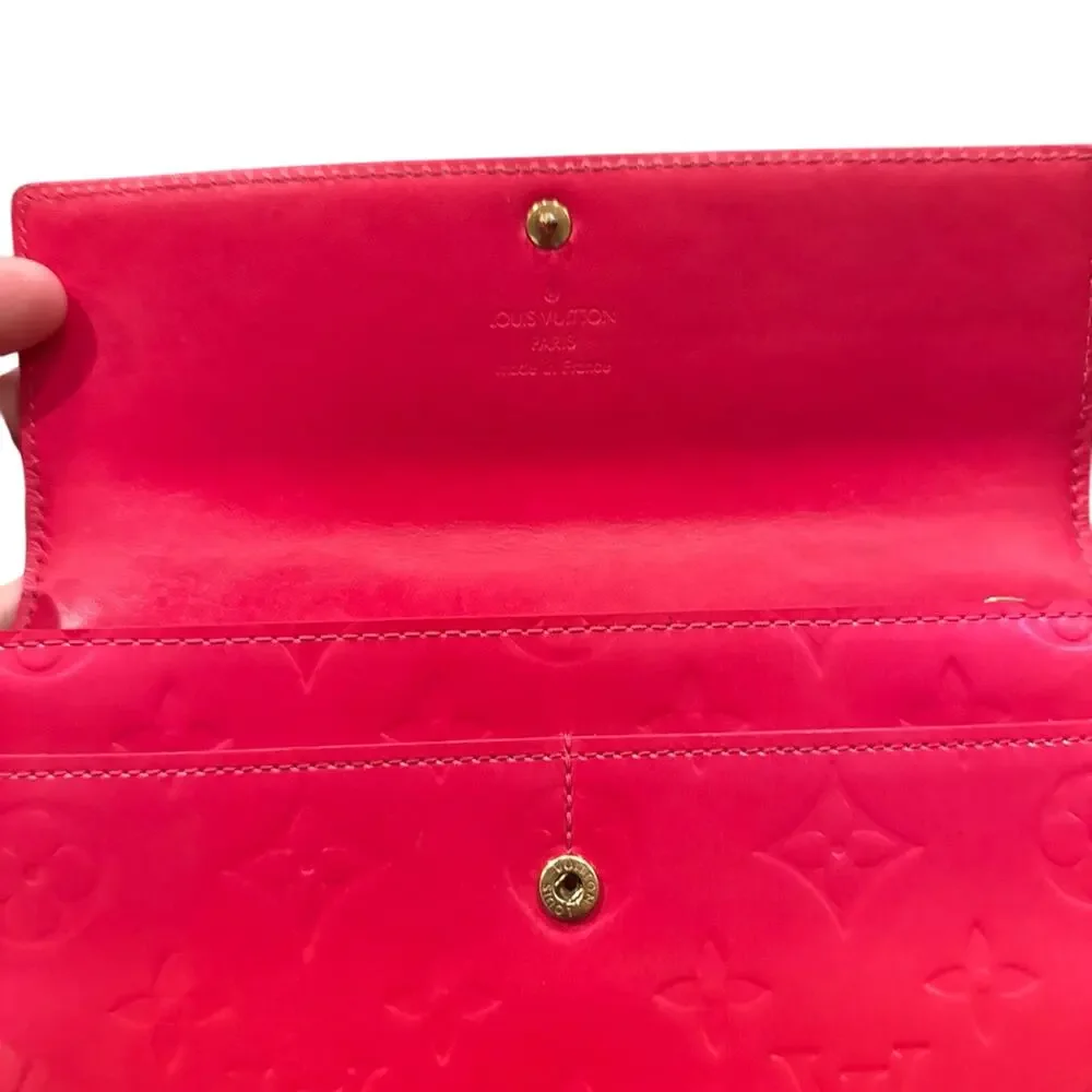 Louis Vuitton Monogram Vernis Sarah Wallet Rose Pop Pink. Authentic COA Included